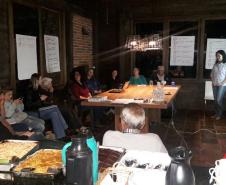 Construção participativa de ações para o fortalecimento do roteiro de turismo rural Caminhos de Guajuvira em Araucária