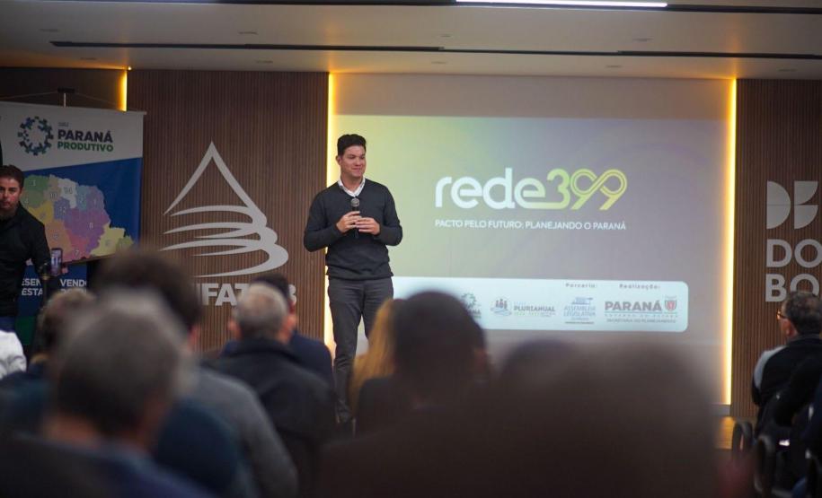 palestra sobre a rede 399