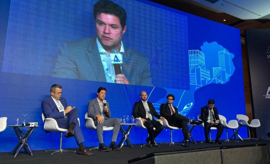 Parcerias e concessões do Paraná são apresentadas em evento da área em Minas Gerais