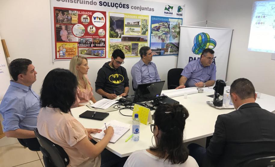 DESENVOLVIMENTO REGIONAL DO VALE DO IVAÍ DESENVOLVIMENTO REGIONAL DO VALE DO IVAÍ