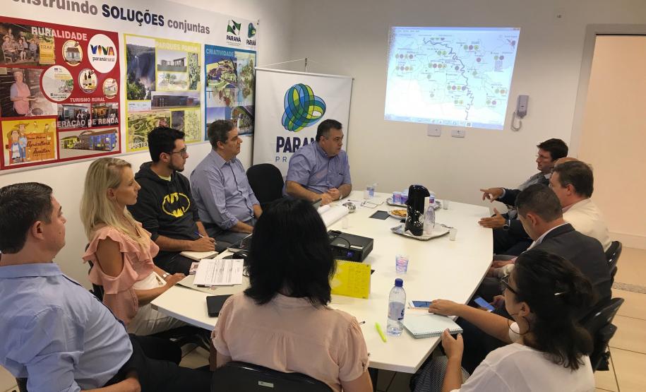 DESENVOLVIMENTO REGIONAL DO VALE DO IVAÍ DESENVOLVIMENTO REGIONAL DO VALE DO IVAÍ