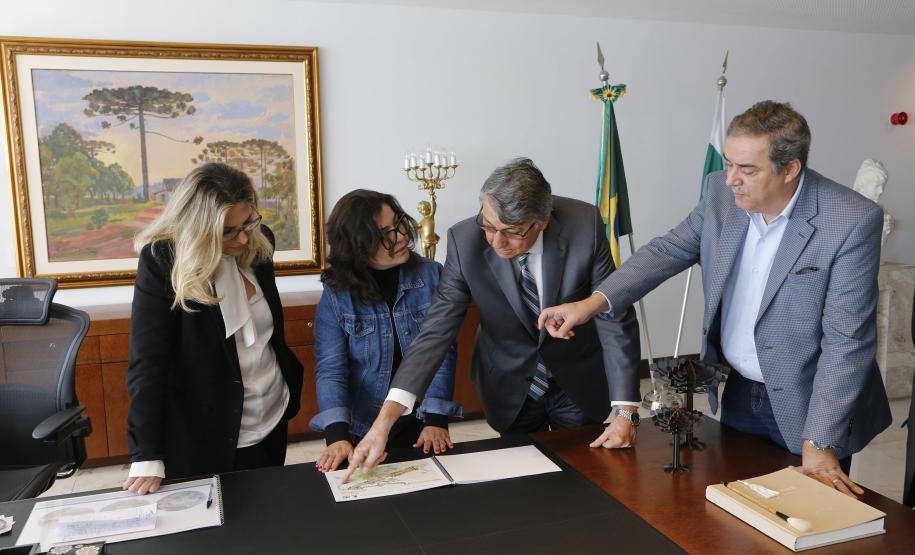 "Estrada Vale do Pirapó" "Estrada Vale do Pirapó"